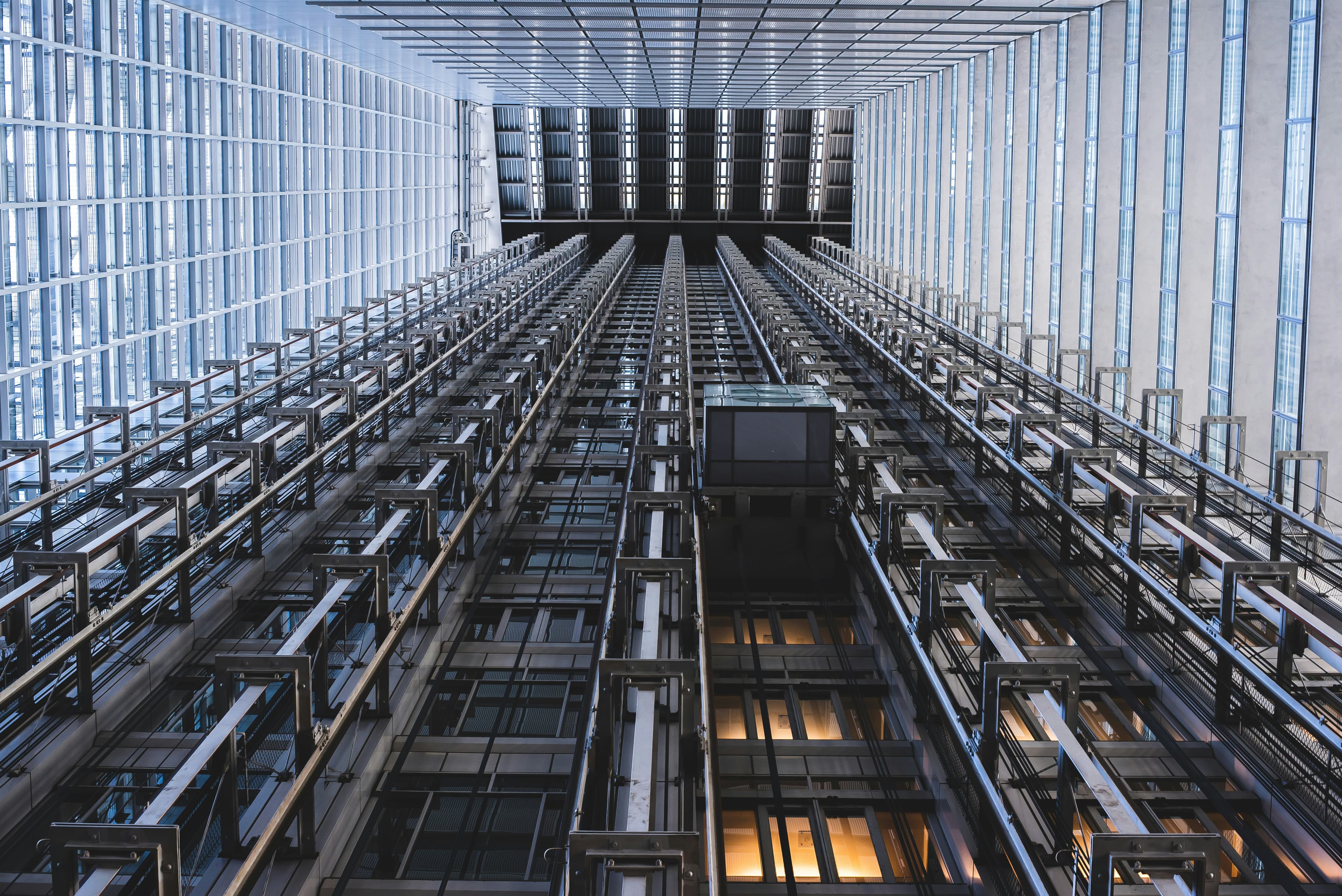 Modern elevator - Liftex